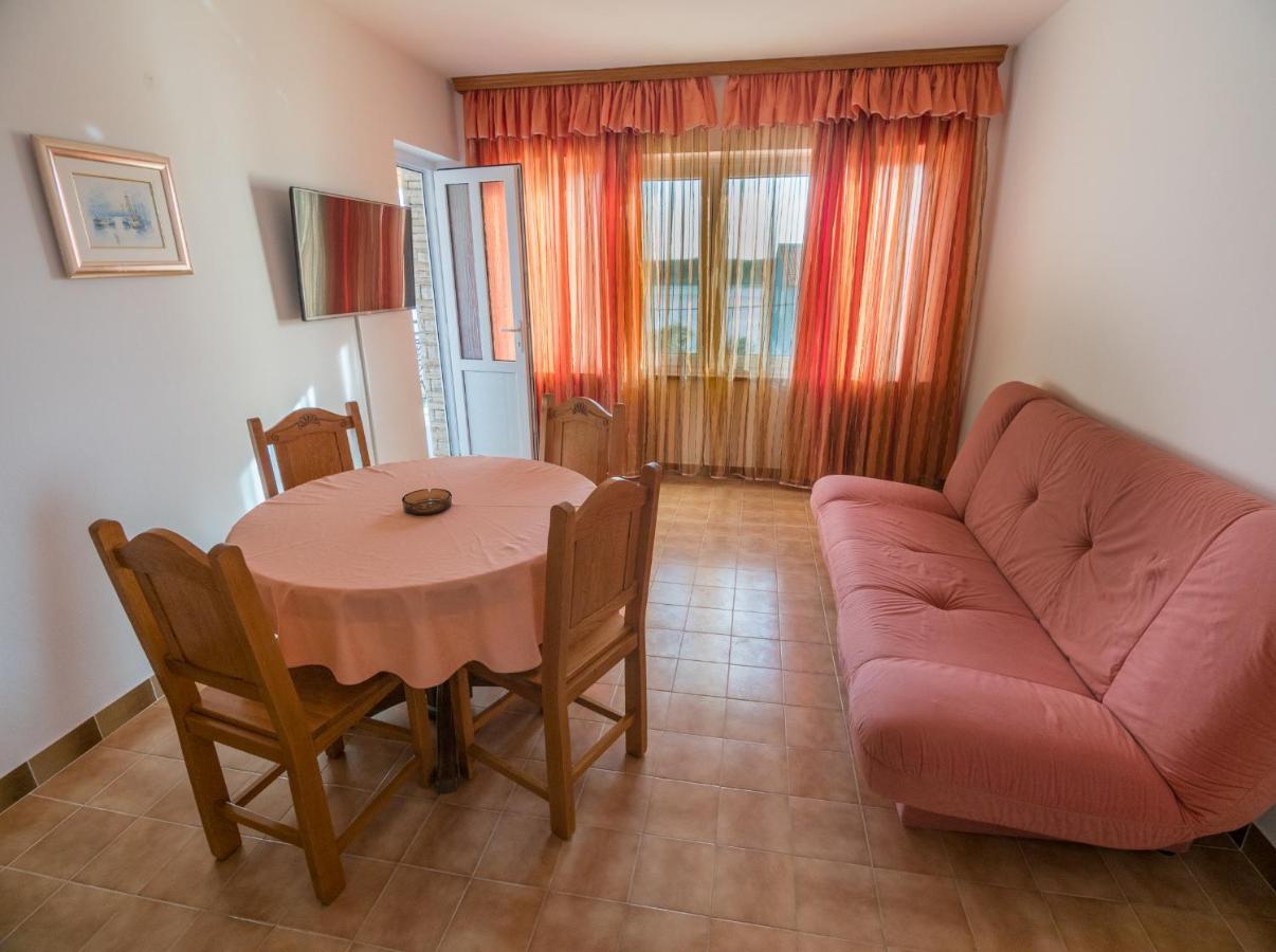Apartments Anita 1 Barbat na Rabu المظهر الخارجي الصورة