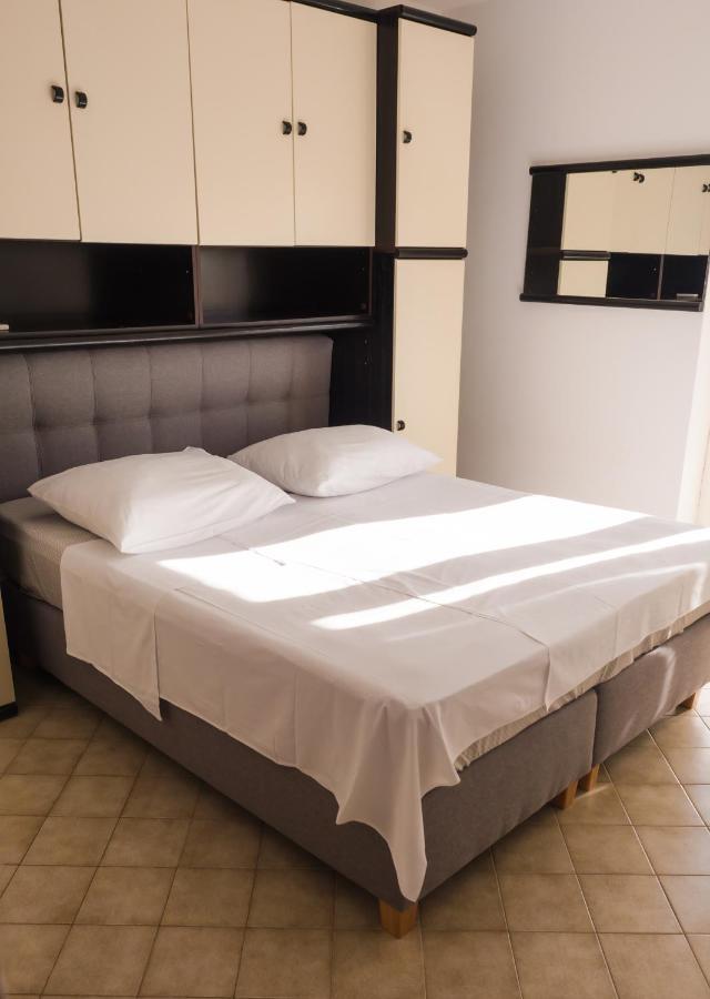 Apartments Anita 1 Barbat na Rabu المظهر الخارجي الصورة