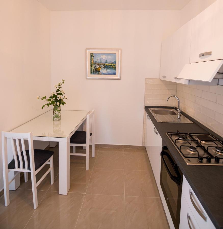 Apartments Anita 1 Barbat na Rabu المظهر الخارجي الصورة